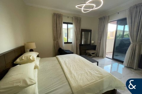 Villa in Mira, Reem, Dubai 3 bedrooms, 289 sq.m. № 98920 - photo 13