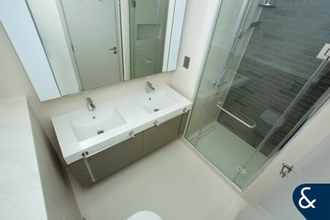 Apartamento en EMAAR Beachfront, Dubai Harbour, Dubai, 2 dormitorios, 119 m², № 98936 - foto 9