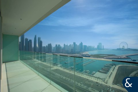 Apartamento en EMAAR Beachfront, Dubai Harbour, Dubai, 2 dormitorios, 119 m², № 98936 - foto 2