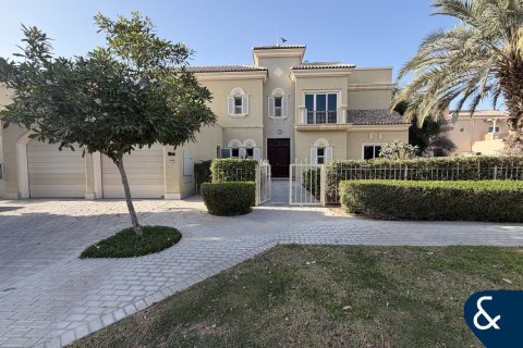 Villa in Victory Heights, Dubai Sports City, Dubai 5 bedrooms, 1269 sq.m. № 98922 - photo 2