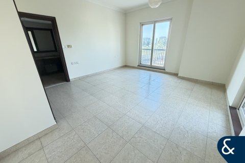 Villa in Victory Heights, Dubai Sports City, Dubai 5 bedrooms, 1269 sq.m. № 98922 - photo 13