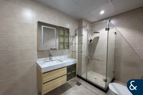 Apartment in Dubai Marina, Dubai 3 bedrooms, 266 sq.m. № 98919 - photo 11