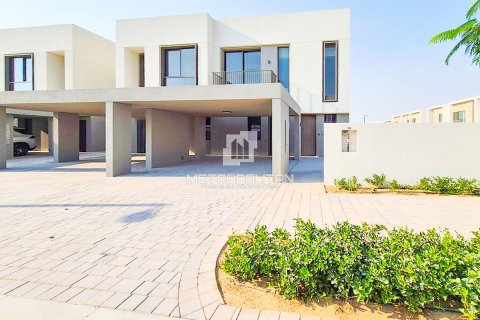 Villa en The Valley, Dubai, 4 dormitorios, 212 m², № 74162