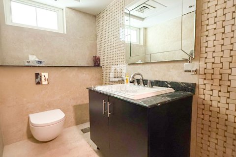 Купить виллу в Мудоне, Дубай: 5 спален, 530м², № 74171 - фото 9