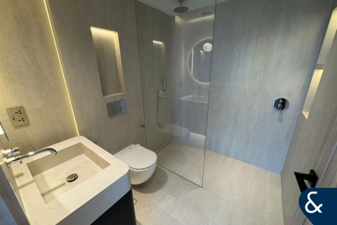 Apartment in Jumeirah Lake Towers, Dubai 4 bedrooms, 349 sq.m. № 76767 - photo 23