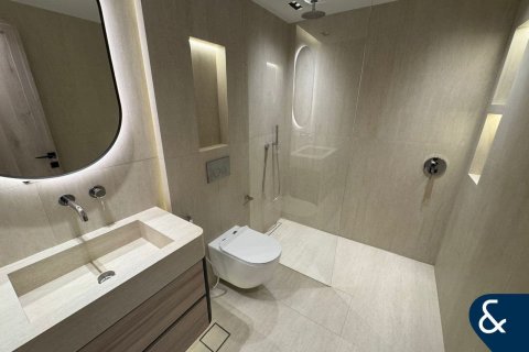 Apartment in Jumeirah Lake Towers, Dubai 4 bedrooms, 349 sq.m. № 76767 - photo 26
