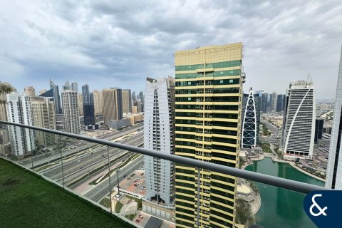 Apartment in Jumeirah Lake Towers, Dubai 4 bedrooms, 349 sq.m. № 76767 - photo 6