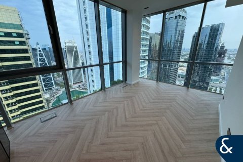 Apartment in Jumeirah Lake Towers, Dubai 4 bedrooms, 349 sq.m. № 76767 - photo 15