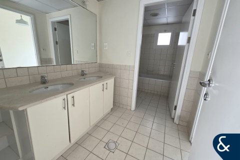 Villa en Meadows, Dubai, 4 dormitorios, 539 m², № 76764 - foto 14