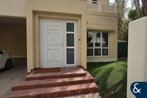 Villa en Meadows, Dubai, 4 dormitorios, 539 m², № 76764 - foto 19