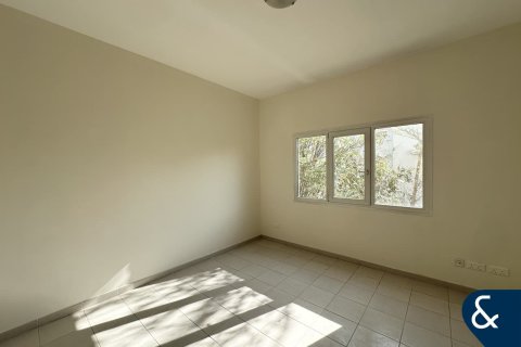 Villa en Meadows, Dubai, 4 dormitorios, 540 m², № 76764 - foto 14