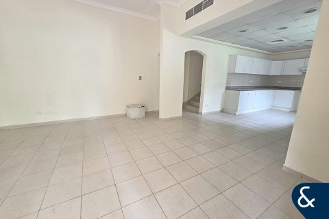 Villa en Meadows, Dubai, 4 dormitorios, 539 m², № 76764 - foto 5