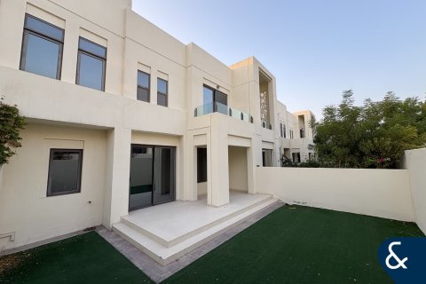 Villa en Mira Oasis, Reem, Dubai, 4 dormitorios, 215 m², № 76766 - foto 1