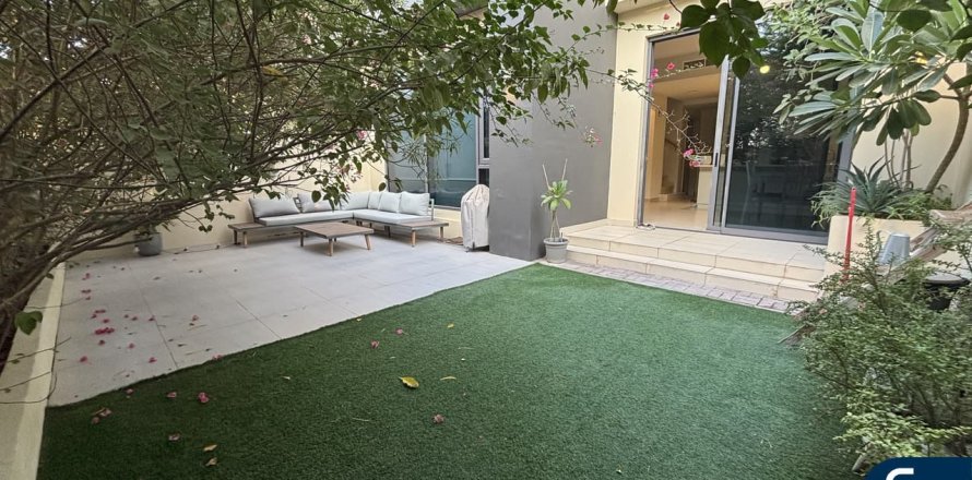 Villa in Maple at Dubai Hills Estate, Dubai Hills Estate, Dubai 4 bedrooms, 222 sq.m. № 76765