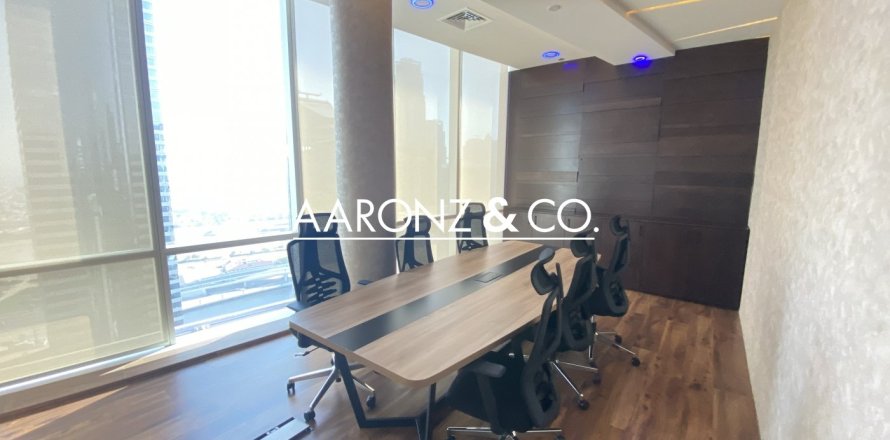Office in Business Bay, Dubai 91 sq.m. № 89693