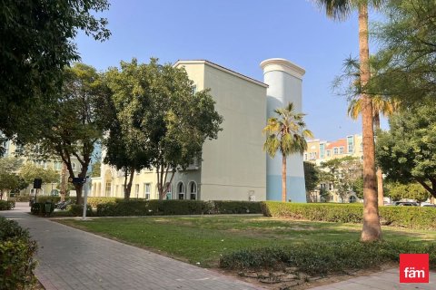 Снять в аренду квартиру в Джабаль-Али, Дубай: 2 спальни, 145м², № 99412 - фото 10