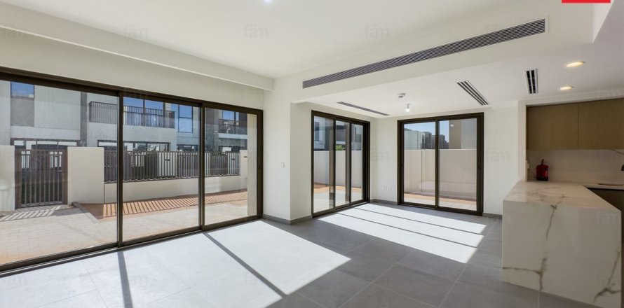 Maison de ville à Dubai, 4 chambres, 235.6 m², № 99409