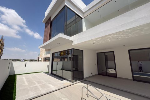 Villa in Dubai South (Dubai World Central), Dubai 5 bedrooms, 618 sq.m. № 101215