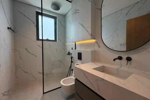 Villa in Dubai South (Dubai World Central), Dubai 5 bedrooms, 618 sq.m. № 101215 - photo 23