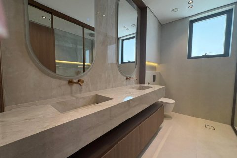 Villa in Dubai South (Dubai World Central), Dubai 5 bedrooms, 618 sq.m. № 101215 - photo 2