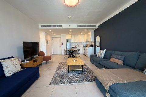 Apartamento en Umm Suqeim, Dubai, 1 dormitorio, 76 m², № 101227