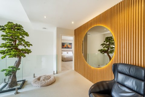 Купить виллу в Дубае: 5 спален, 409м², № 101223 - фото 6