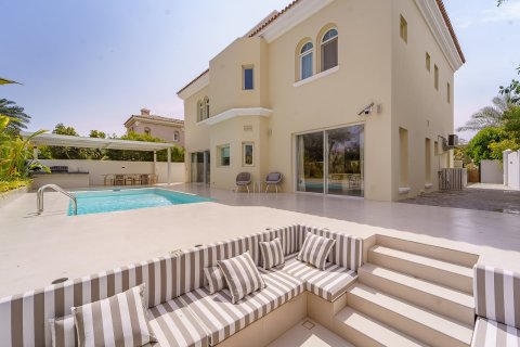 Villa à Dubai, 5 chambres, 409 m², № 101223