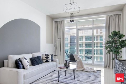 Apartment in Dubai Harbour, Dubai 1 bedroom, 68.1 sq.m. № 40198 - photo 1