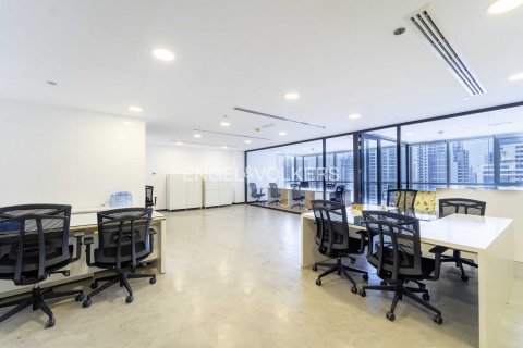 Oficina en Jumeirah Lake Towers, Dubai, 104 m², № 7206 - foto 1