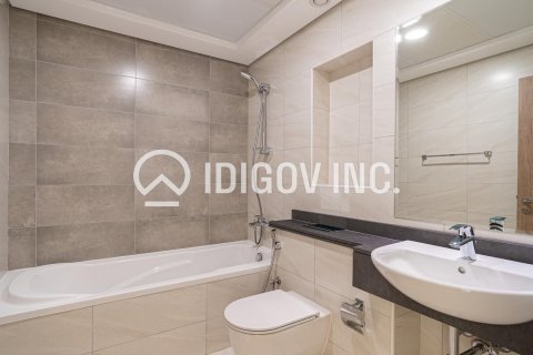 Apartment in Business Bay, Dubai 2 bedrooms, 113 sq.m. № 38161 - photo 12