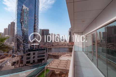 Apartment in Business Bay, Dubai 2 bedrooms, 113 sq.m. № 38161 - photo 10