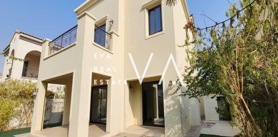 Villa in Dubai 5 bedrooms, 431.99 sq.m. № 52801