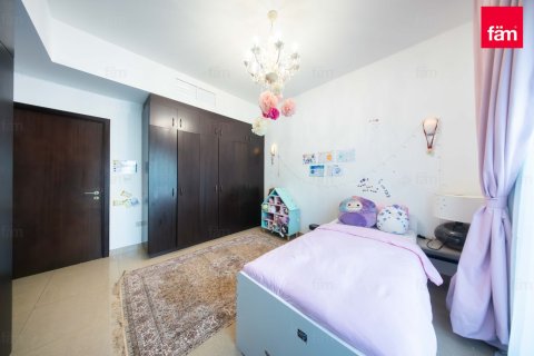 Снять в аренду виллу в Дубае: 5 спален, 570.8м², № 71640 - фото 17