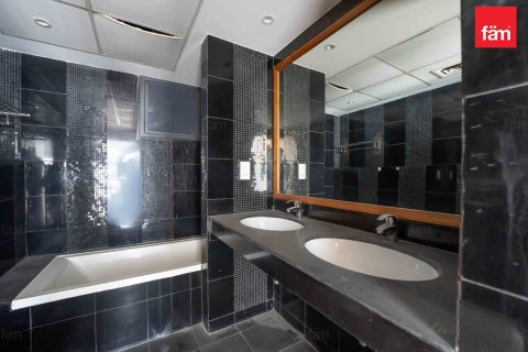 Apartment in Dubai 1 bedroom, 170.8 sq.m. № 71630 - photo 11