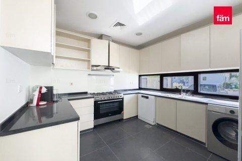 Townhouse in Dubai 3 bedrooms, 253.3 sq.m. № 71638 - photo 9