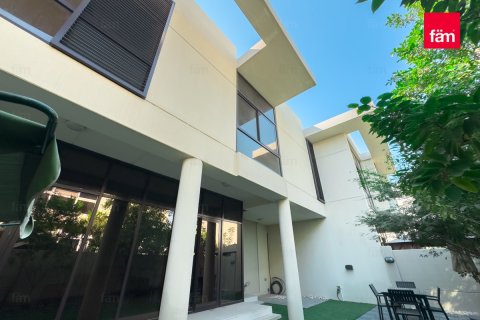 Townhouse in Dubai 3 bedrooms, 253.3 sq.m. № 71638 - photo 15