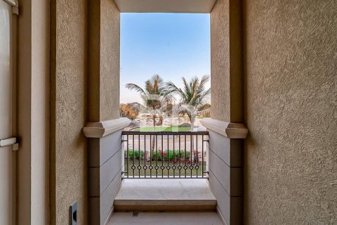 Villa à Dubai Sports City, Dubai, 5 chambres, 542 m², № 24412 - photo 9