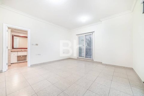 Villa à Dubai Sports City, Dubai, 5 chambres, 542 m², № 24412 - photo 5