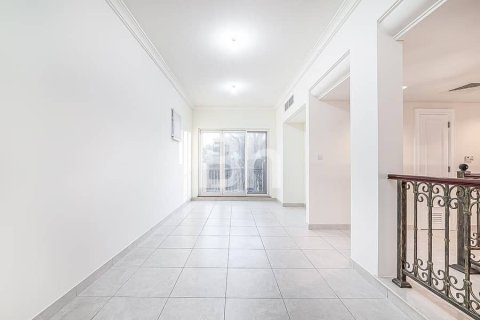 Villa à Dubai Sports City, Dubai, 5 chambres, 542 m², № 24412 - photo 28