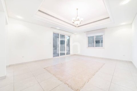 Villa à Dubai Sports City, Dubai, 5 chambres, 542 m², № 24412 - photo 14