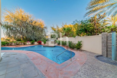 Villa à Dubai Sports City, Dubai, 5 chambres, 542 m², № 24412 - photo 22