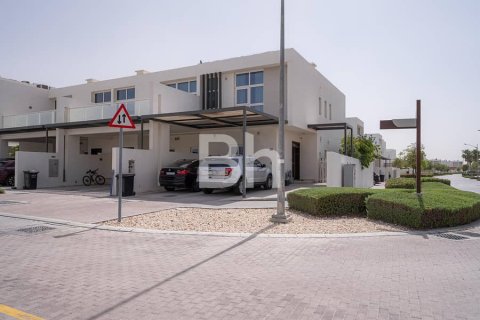 Villa in DAMAC Hills (Akoya by DAMAC), Dubai 3 bedrooms, 210 sq.m. № 24409 - photo 2