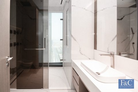 Apartment in Dubai Internet City, Dubai 4 bedrooms, 447 sq.m. № 103758 - photo 24