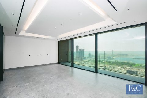 Apartment in Dubai Internet City, Dubai 4 bedrooms, 447 sq.m. № 103758 - photo 20