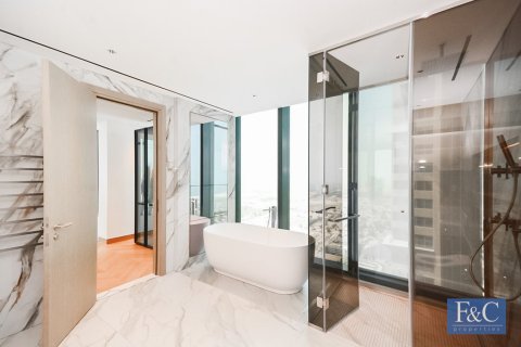 Apartment in Dubai Internet City, Dubai 4 bedrooms, 447 sq.m. № 103758 - photo 13