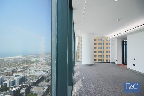 Apartment in Dubai Internet City, Dubai 4 bedrooms, 447 sq.m. № 103758 - photo 16