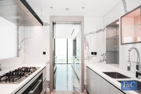 Apartment in Dubai Internet City, Dubai 4 bedrooms, 447 sq.m. № 103758 - photo 26