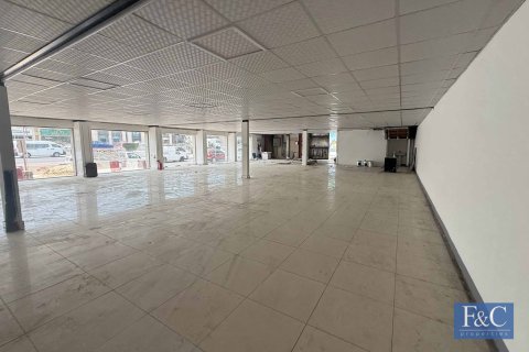 Снять в аренду склад в Al Quoz Industrial Area, Al Quoz, Дубай: 790м², № 103759 - фото 3