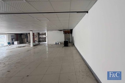 Снять в аренду склад в Al Quoz Industrial Area, Al Quoz, Дубай: 790м², № 103759 - фото 12