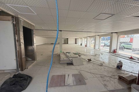 Снять в аренду склад в Al Quoz Industrial Area, Al Quoz, Дубай: 790м², № 103759 - фото 10